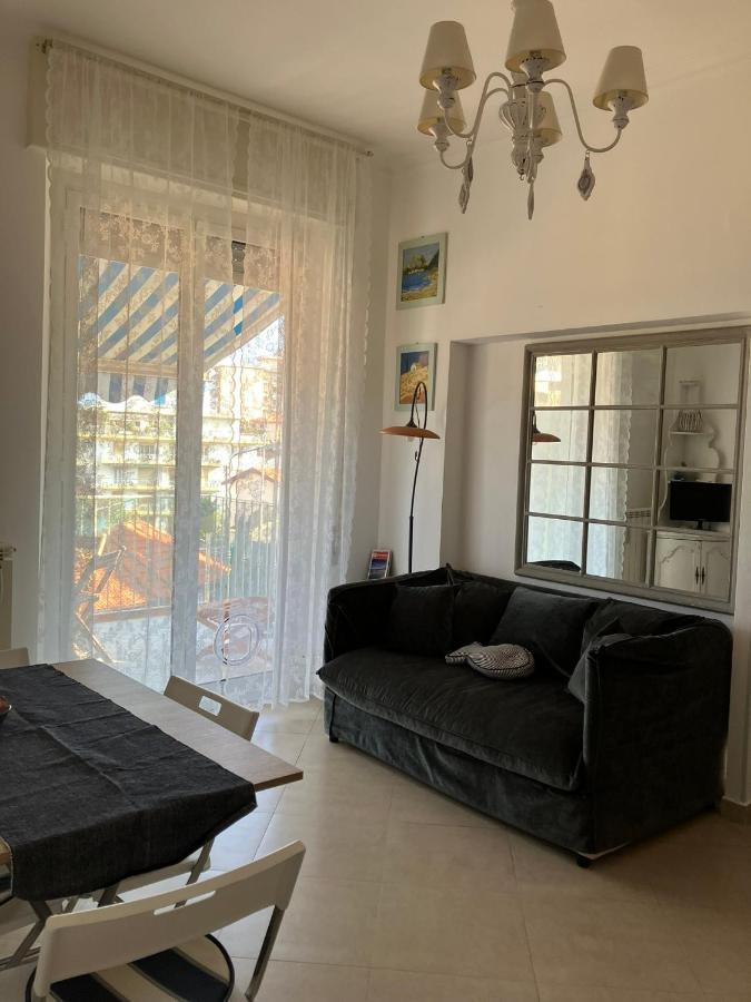 Ferienwohnung Aria Di Mare Sanremo Exterior foto